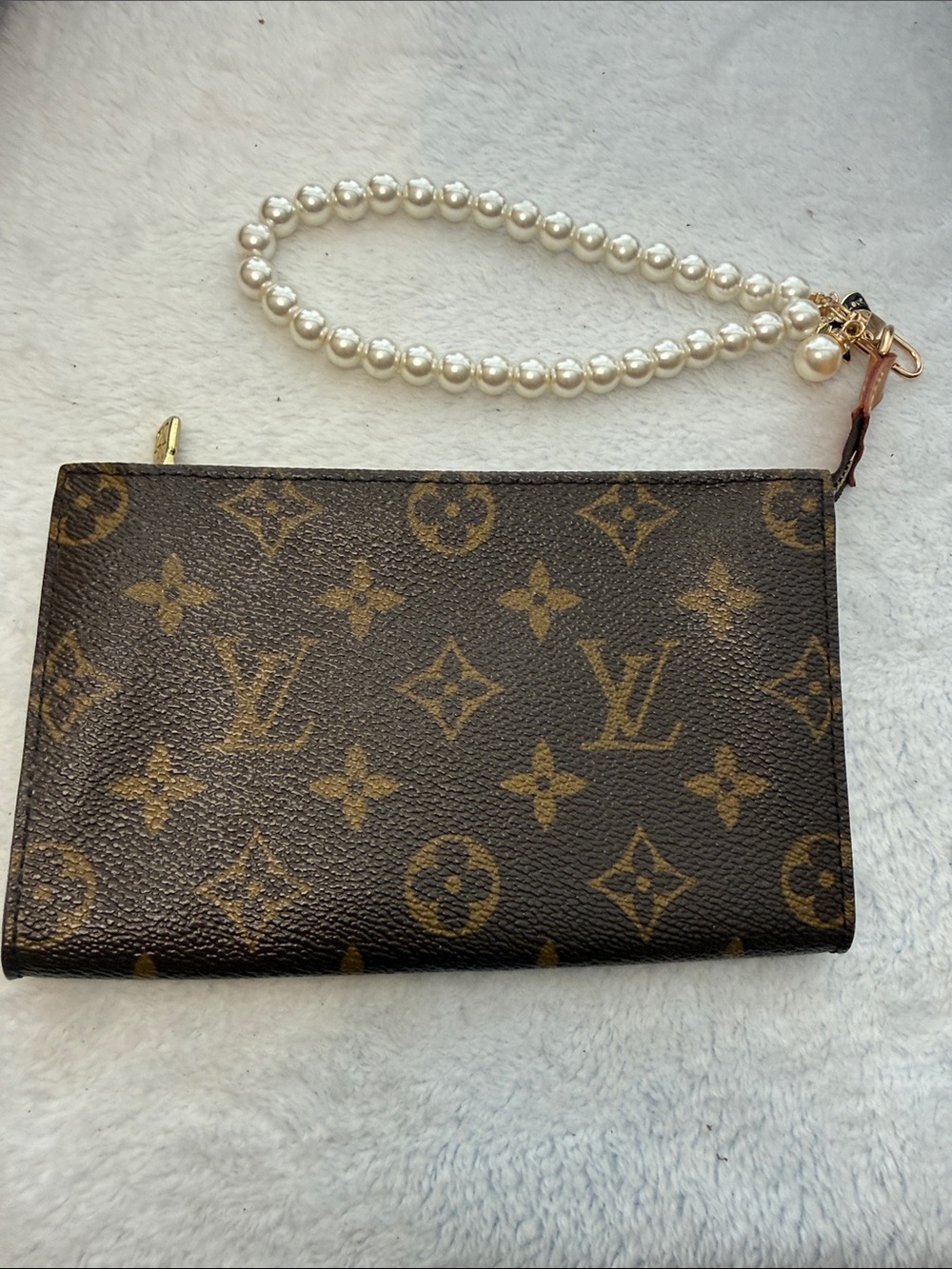 Authentic Louis Vuitton Monogram Bucket PM Accessories Pochette